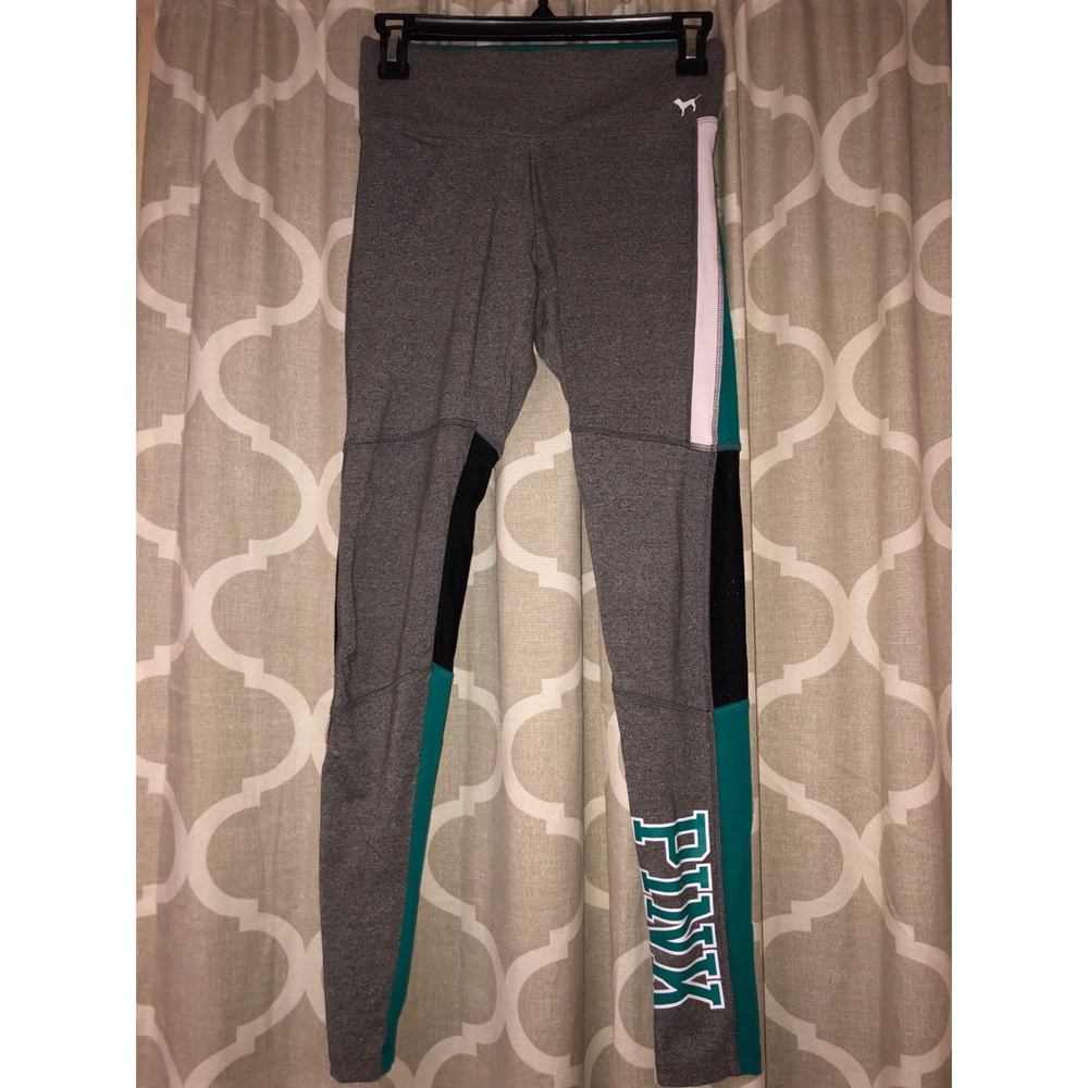 PINK Victoria’s Secret leggings